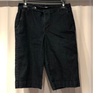 Great condition capris jean shorts
